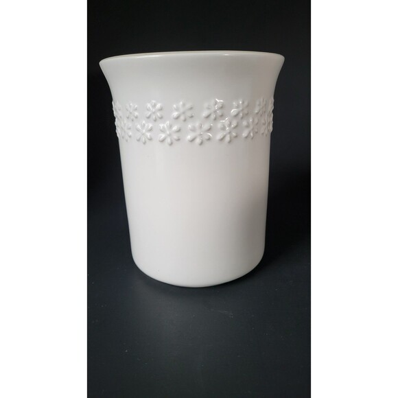 LE CREUSET "Fleur" Small Quart Size Utensil Crock Cotton White With Flowers - Picture 3 of 9